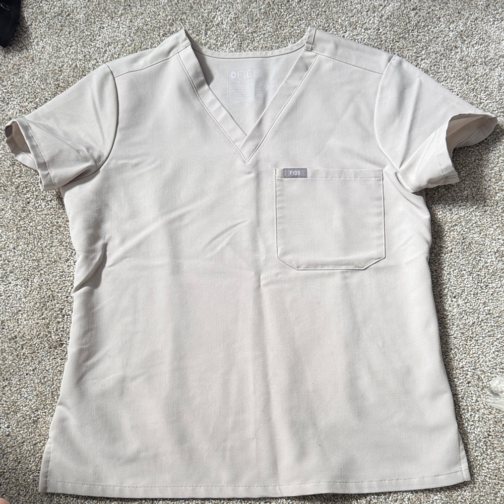 Figs Women’s Bone Catarina One Pocket Scrub Top